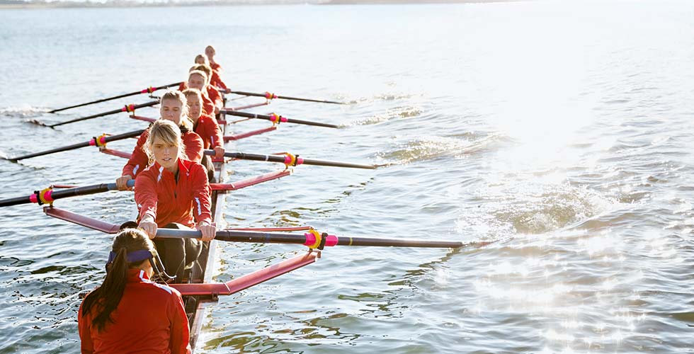 roei team op het water